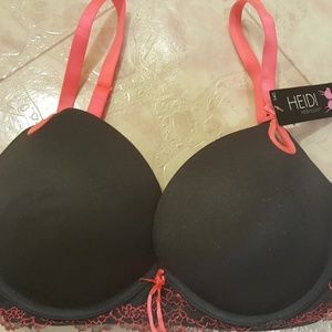 Gorgeous and Sexy Heidi Klum Boost Bra